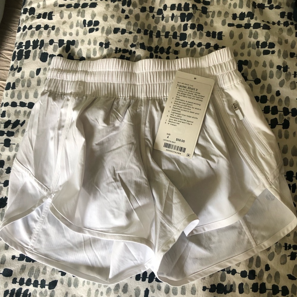 Luluemon tracker short V